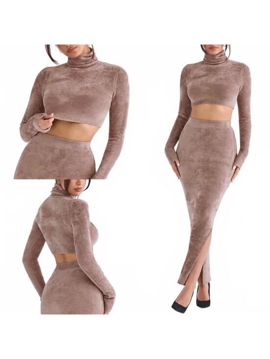 HOUSE OF CB Sweaters - House of CB Suri Rose Chenille Cropped Top Sweater NWT Small